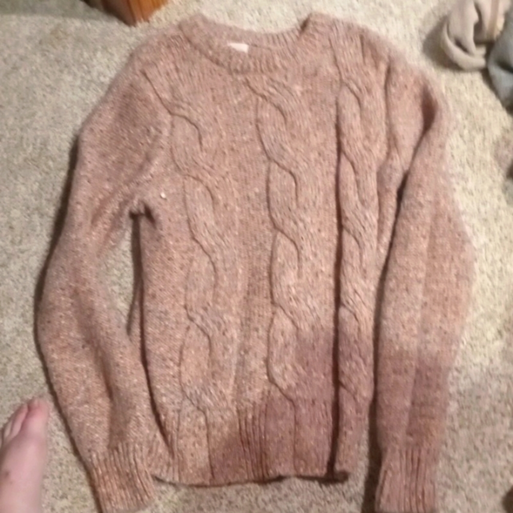 Cable knit pullover sweater
